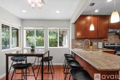 Main picture of 2302 Oakwood Dr