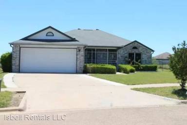 Main picture of 3404 Bamboo Ln