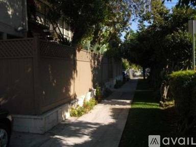 Main picture of 1802 Selby Ave