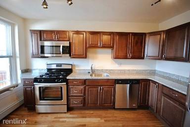 Main picture of 342 Meridian St