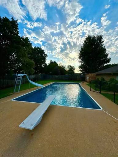Main picture of 814 Hickory Stick Dr