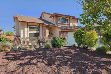 Main picture of 32460 Somerset Dr