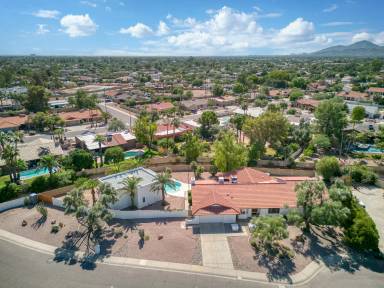 Main picture of 7409 E Larkspur Dr