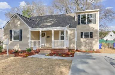 Main picture of 3538 Bapaume Ave