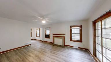 Main picture of 1514 Golden Ave