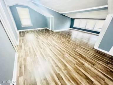 Main picture of 5613 Michigan Ave