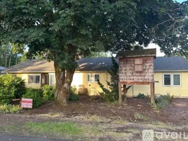 Main picture of 16715 SE Evergreen Ln