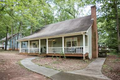 Main picture of 285 Shadow Moss Dr