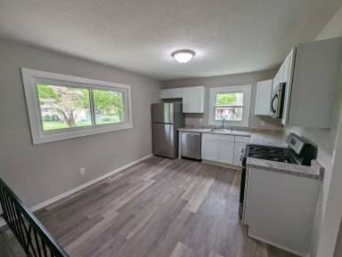 Main picture of 5423 Tulip Ave