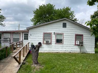 Main picture of 511 Akron St