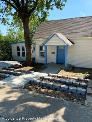 Main picture of 848 N Storer Ave
