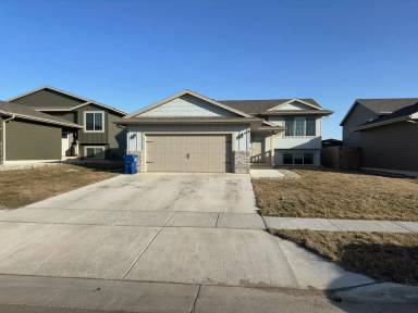 Main picture of 9424 W Liam St