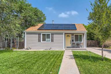 Main picture of 2325 W Mexico Ave