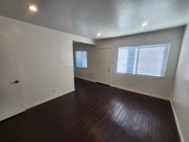 Main picture of 1130 W 166th St