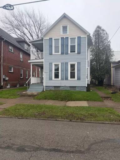 Main picture of 1017 W 5th St
