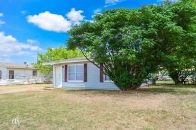 Main picture of 5350 Pueblo Dr