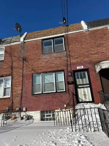 Main picture of 128 N 4th St
