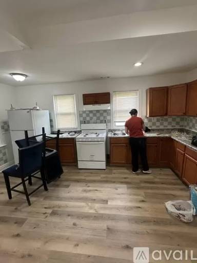Main picture of 8435 S Colfax Ave
