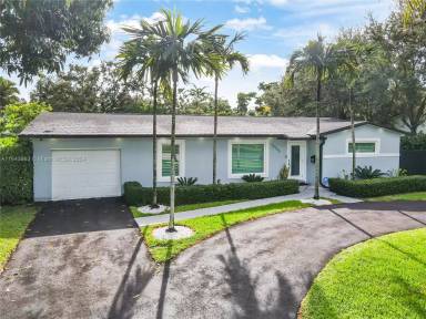 Main picture of 15745 SW 89th Ave