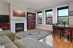 Main picture of 1723 Washington St