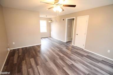 Main picture of 726 S Mission Rd