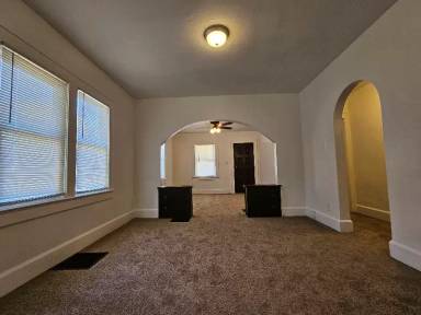 Main picture of 1308 Muncie