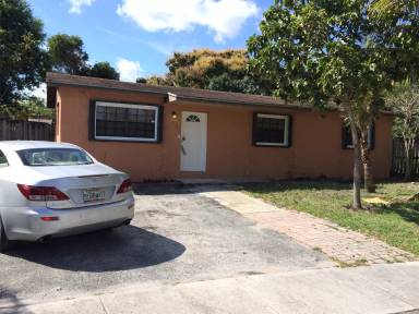 Main picture of 531 SW 49th Way