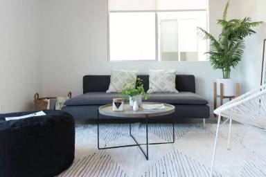 Main picture of 229 S Avenue 60