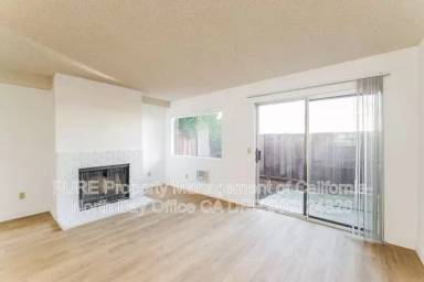 Main picture of 629 Racquet Club Cir