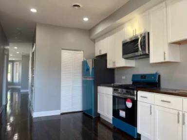 Main picture of 5921 W Corcoran Pl