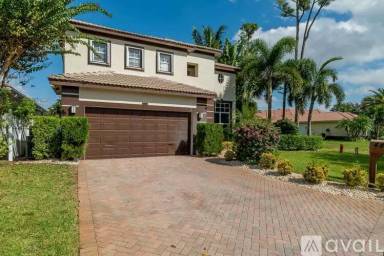 Main picture of 443 Pine Tree Ct