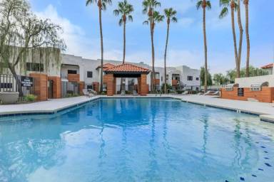 Main picture of Tides at Palm Valley