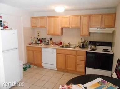 Main picture of 239 Kelton St