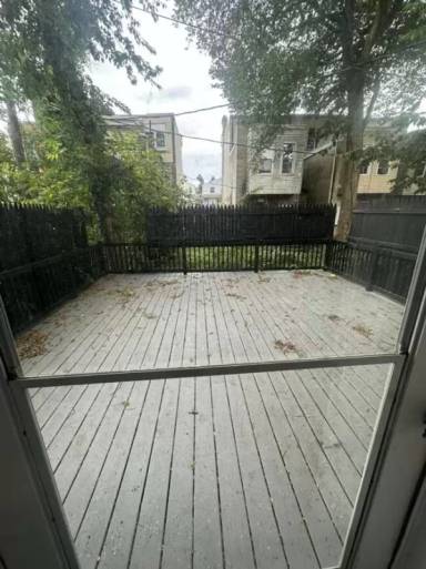 Main picture of 36 General Greene Ave