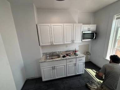 Main picture of 9 Bentley Ave