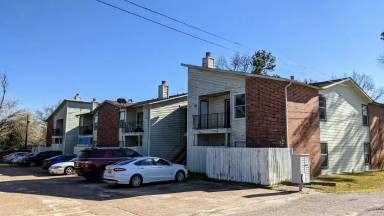 Main picture of Longstreet Road 214 - 2