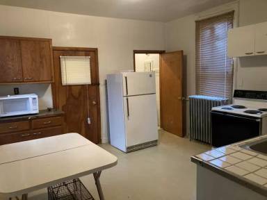 Main picture of 3421 W Kilbourn Ave