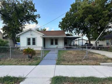 Main picture of 415 Arbor Pl