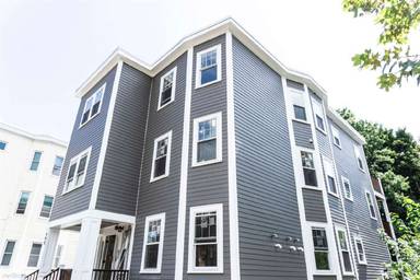 Main picture of 490 Washington St