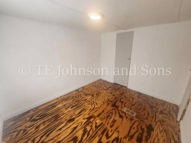 Main picture of 7150 Seward Cir