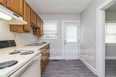 Main picture of 3 Dogwood Ln