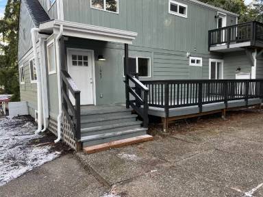 Main picture of 1663 Harrison Ave SE