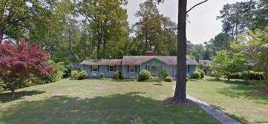 Main picture of 1903 Saint George Pl