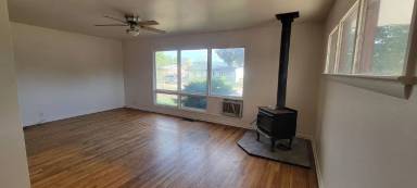 Main picture of 115 Gumaer Ave
