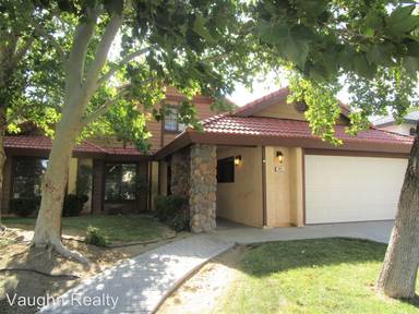 Main picture of 909 Sol Ct