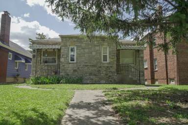 Main picture of 59 N Brinker Ave