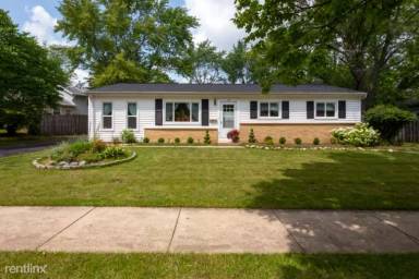 Main picture of 372 Cherry Valley Rd