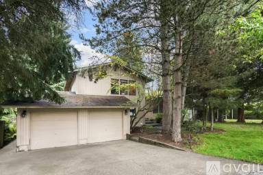 Main picture of 10046 116th Ave NE