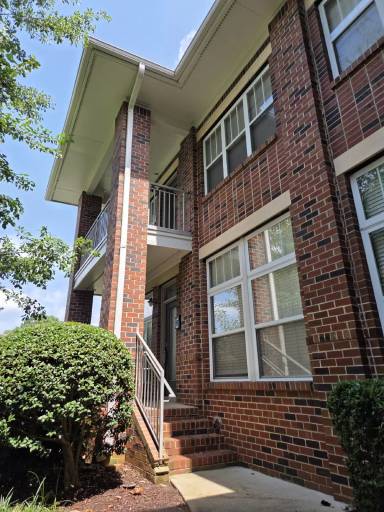 Main picture of 534 Oakland Ave