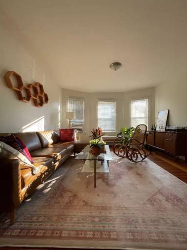 Main picture of 153 Rowe St